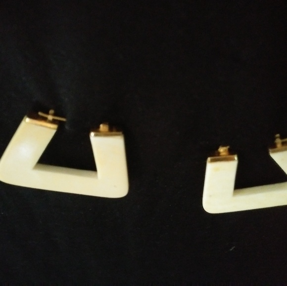 SOLD - Picture 5 of 8